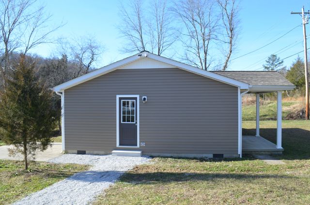 1735 Robinson Creek Road, Manchester, KY 40962