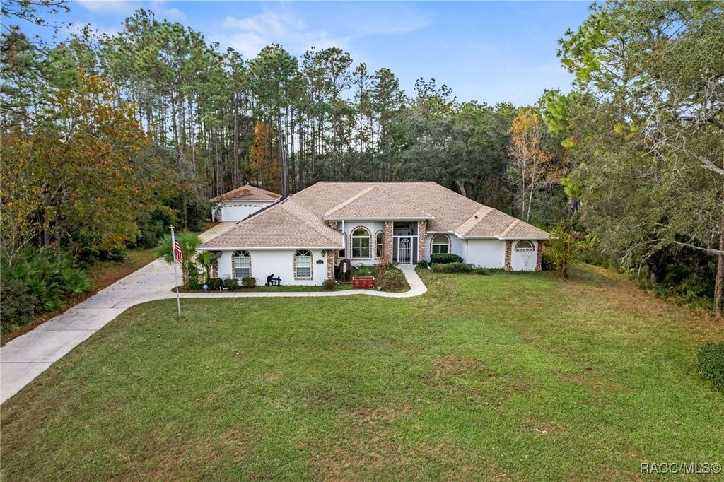 5554 N Lamp Post Drive, Beverly Hills, FL 34465