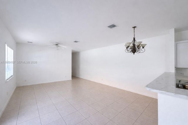 1010 NW 2nd Ave 1010, Hallandale Beach, FL 33009