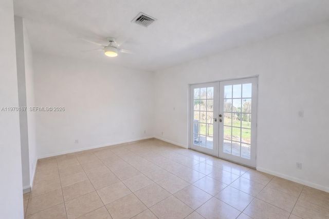 1010 NW 2nd Ave 1010, Hallandale Beach, FL 33009