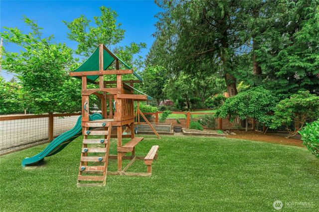 18152 145th Avenue SE, Renton, WA 98058
