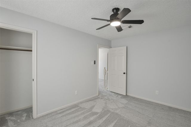 4527 Natural Bridge Drive, Houston, TX 77345