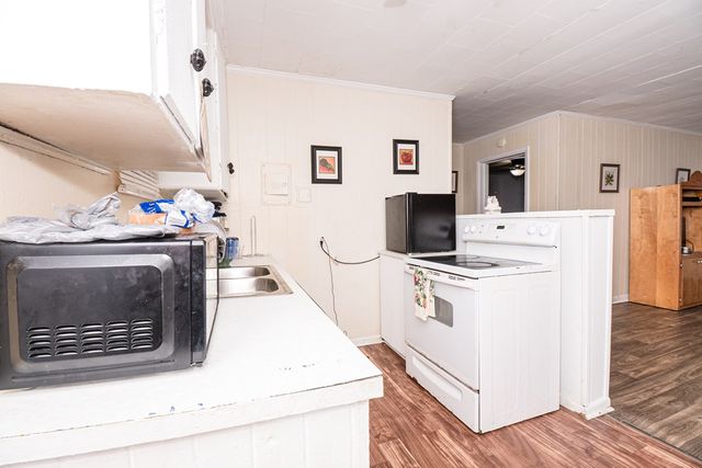 1030 Chickasaw St, Dothan, AL 36303