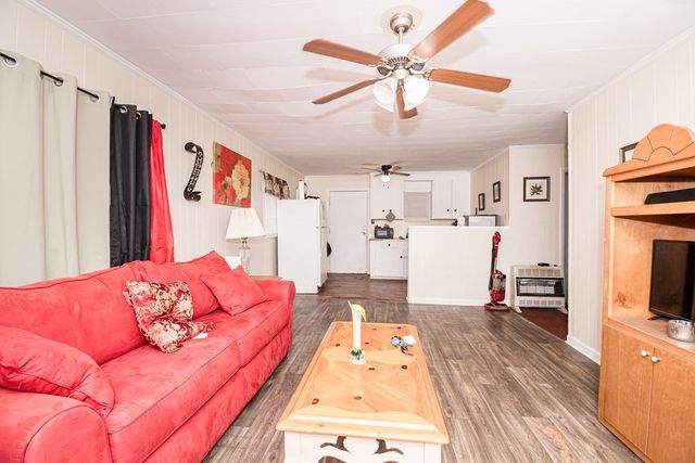 1030 Chickasaw St, Dothan, AL 36303