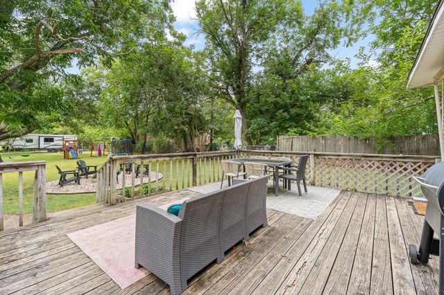 521 Woodard Avenue, Cleburne, TX 76033