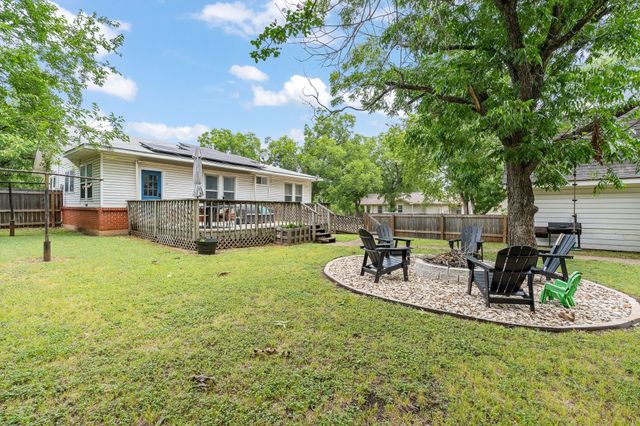 521 Woodard Avenue, Cleburne, TX 76033