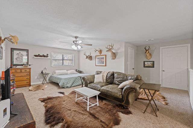 521 Woodard Avenue, Cleburne, TX 76033