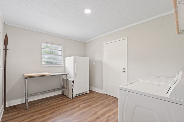 521 Woodard Avenue, Cleburne, TX 76033