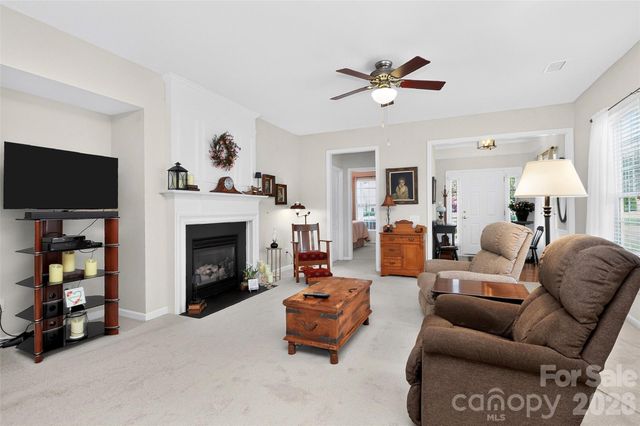9247 Elrose Place, Charlotte, NC 28277