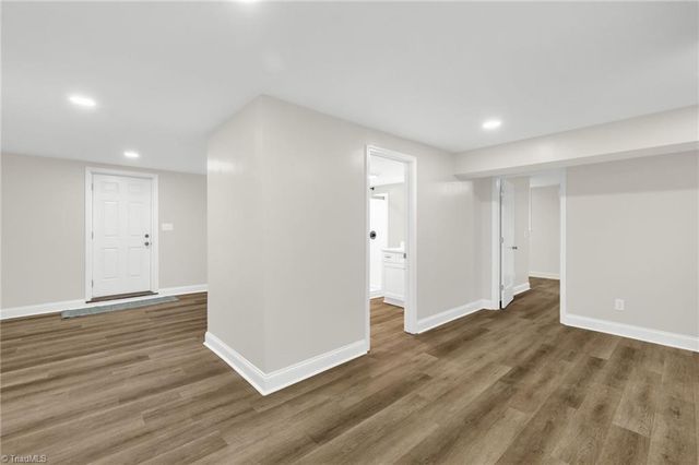 800 Essex Road, Winston-salem, NC 27105