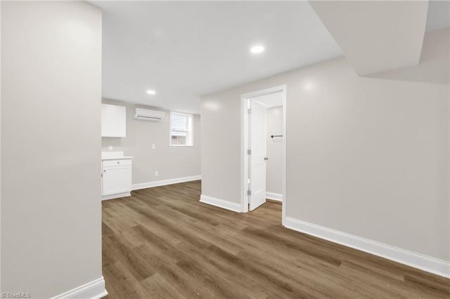 800 Essex Road, Winston-salem, NC 27105