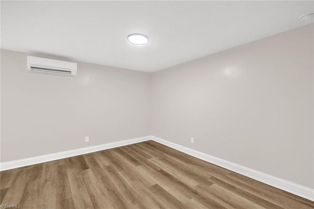 800 Essex Road, Winston-salem, NC 27105