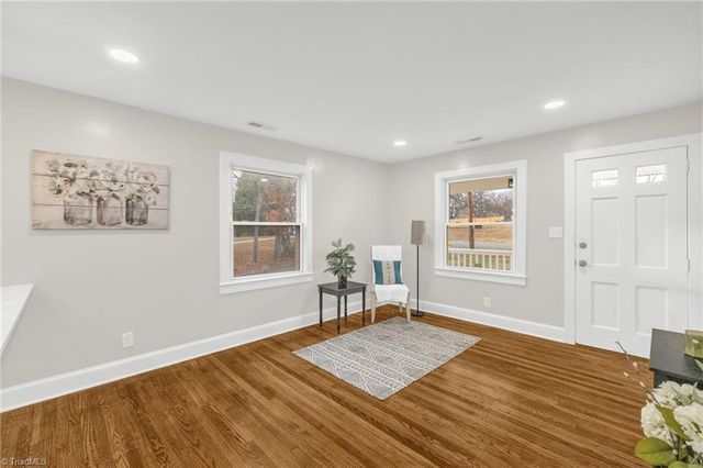 800 Essex Road, Winston-salem, NC 27105