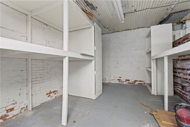 101 Railroad Ave, Carnegie, PA 15106