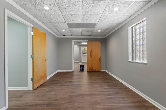 101 Railroad Ave, Carnegie, PA 15106