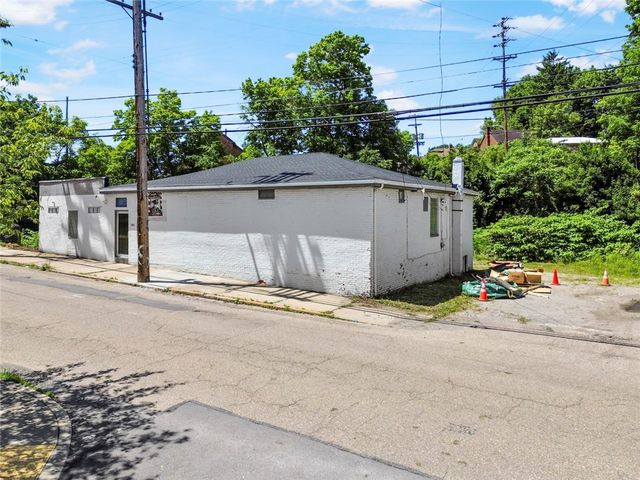 101 Railroad Ave, Carnegie, PA 15106