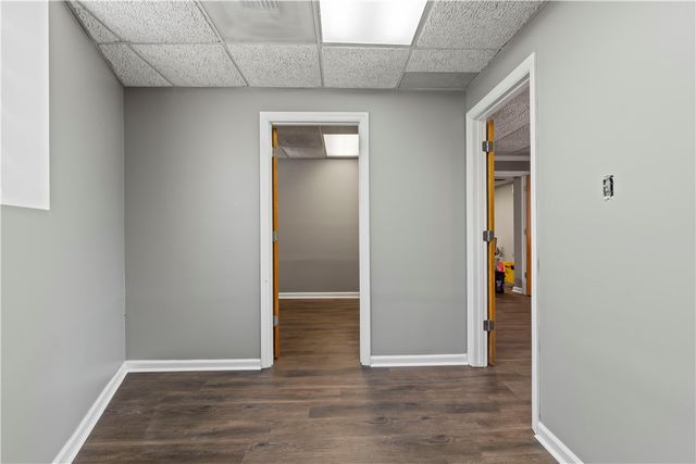 101 Railroad Ave, Carnegie, PA 15106