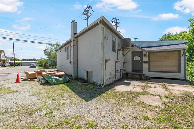 101 Railroad Ave, Carnegie, PA 15106