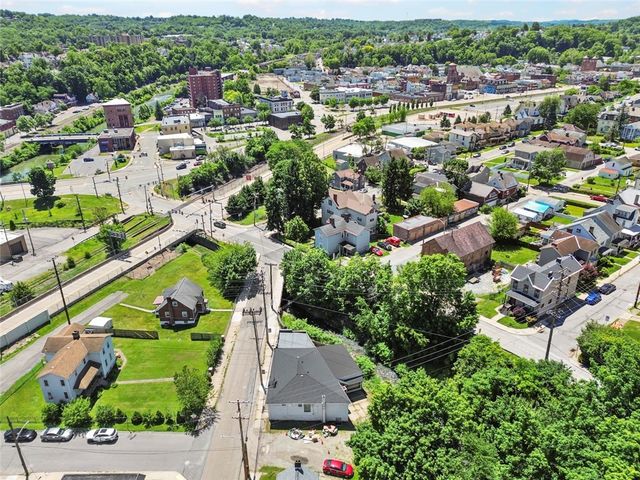 101 Railroad Ave, Carnegie, PA 15106