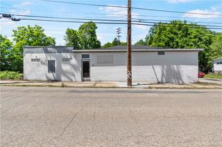 101 Railroad Ave, Carnegie, PA 15106