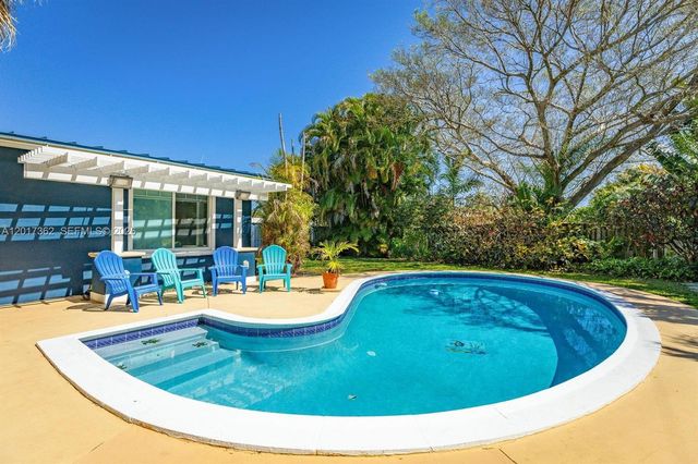 2624 NE 30th St, Fort Lauderdale, FL 33306