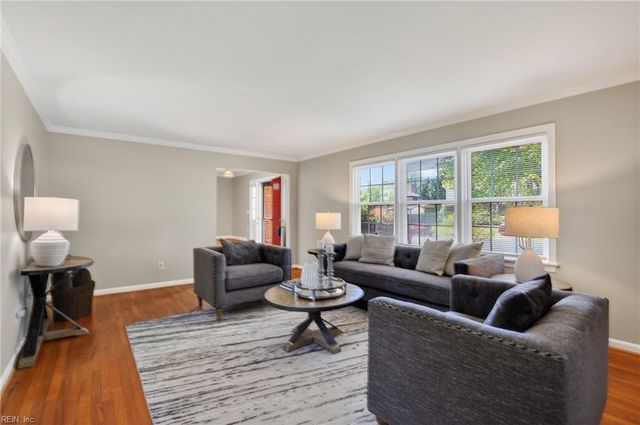 317 Lynchburg DR, Newport News, VA 23606