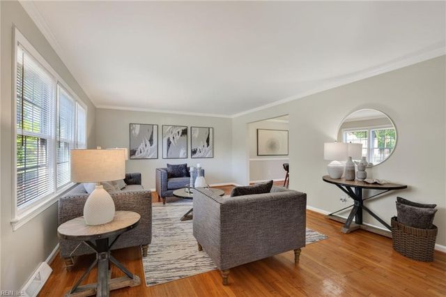 317 Lynchburg DR, Newport News, VA 23606