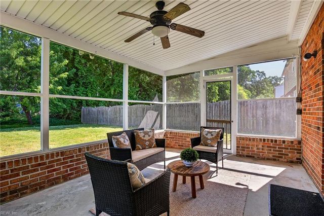 317 Lynchburg DR, Newport News, VA 23606