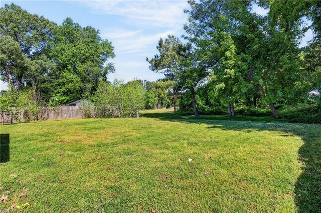 317 Lynchburg DR, Newport News, VA 23606