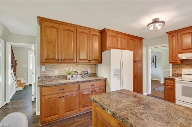 317 Lynchburg DR, Newport News, VA 23606