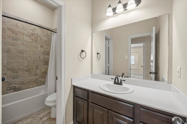 660 Sharpley Drive, Fate, TX 75087