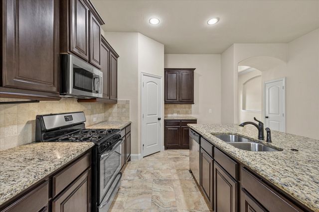 660 Sharpley Drive, Fate, TX 75087