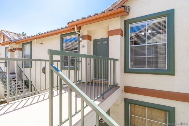 10850 SABRE HILL DR 236, San Diego, CA 92128