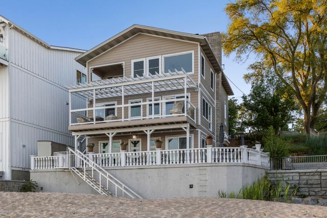 2300 Lake Shore Drive, Long Beach, IN 46360