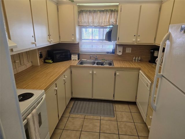 259 S Cypress Road 509, Pompano Beach, FL 33060