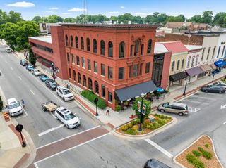 44 S Jefferson St, Winchester, TN 37398