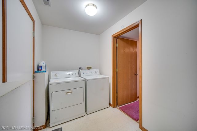 45 Denise Court, Matteson, IL 60443