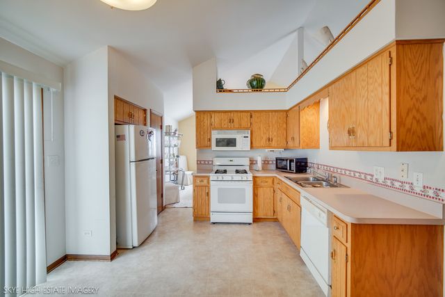 45 Denise Court, Matteson, IL 60443