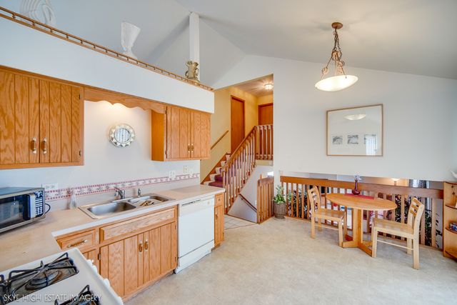 45 Denise Court, Matteson, IL 60443