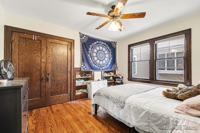 2026 Francis Avenue SE, Grand Rapids, MI 49507