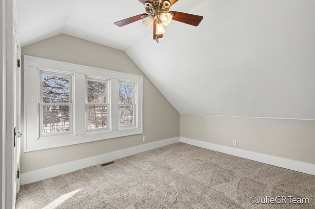 2026 Francis Avenue SE, Grand Rapids, MI 49507