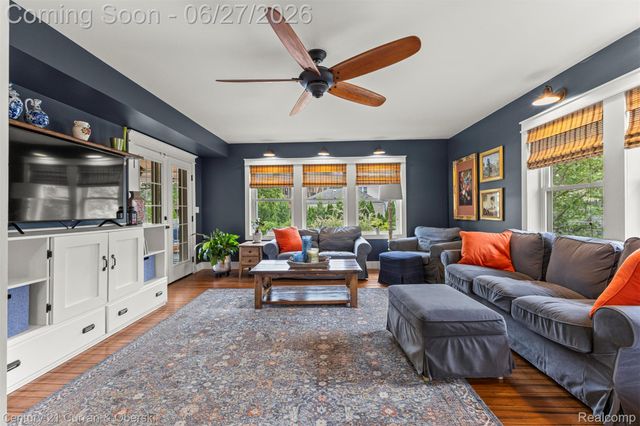 22511 Cherry Hill Street, Dearborn, MI 48124