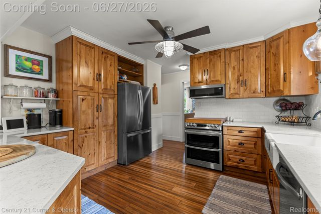 22511 Cherry Hill Street, Dearborn, MI 48124