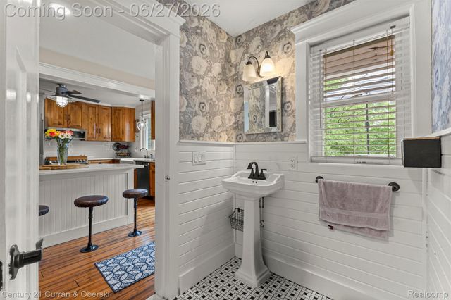22511 Cherry Hill Street, Dearborn, MI 48124