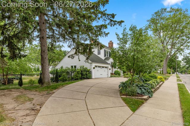 22511 Cherry Hill Street, Dearborn, MI 48124