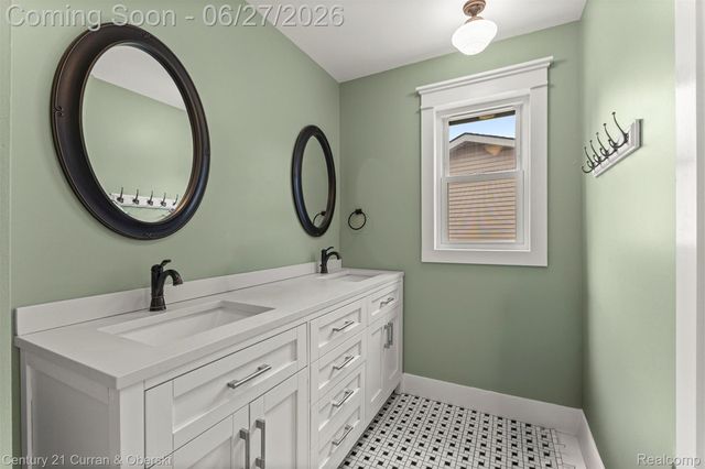 22511 Cherry Hill Street, Dearborn, MI 48124