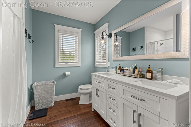 22511 Cherry Hill Street, Dearborn, MI 48124