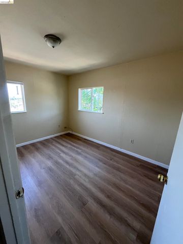 2714 79Th Ave, Oakland, CA 94605