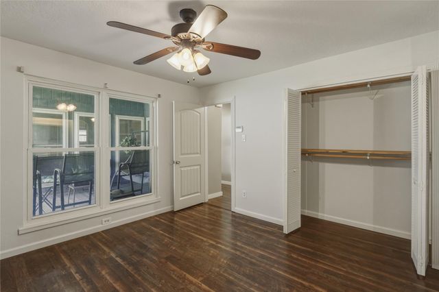 17330 Herrnhut Drive, Webster, TX 77598