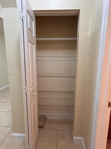 9153 SW 227th St 9, Cutler Bay, FL 33190